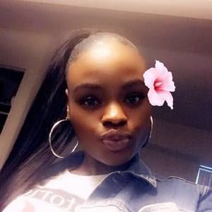 Meet your Posher, Crishawna